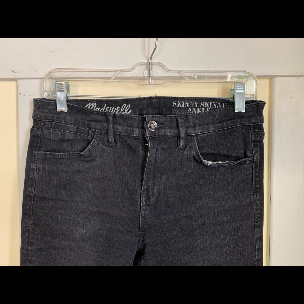 Madewell black skinny skinny ankle.